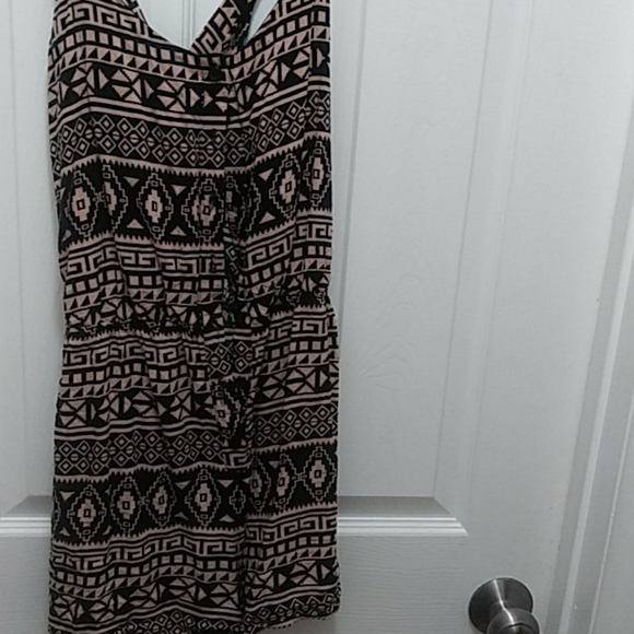 Romper - Picture 1 of 3